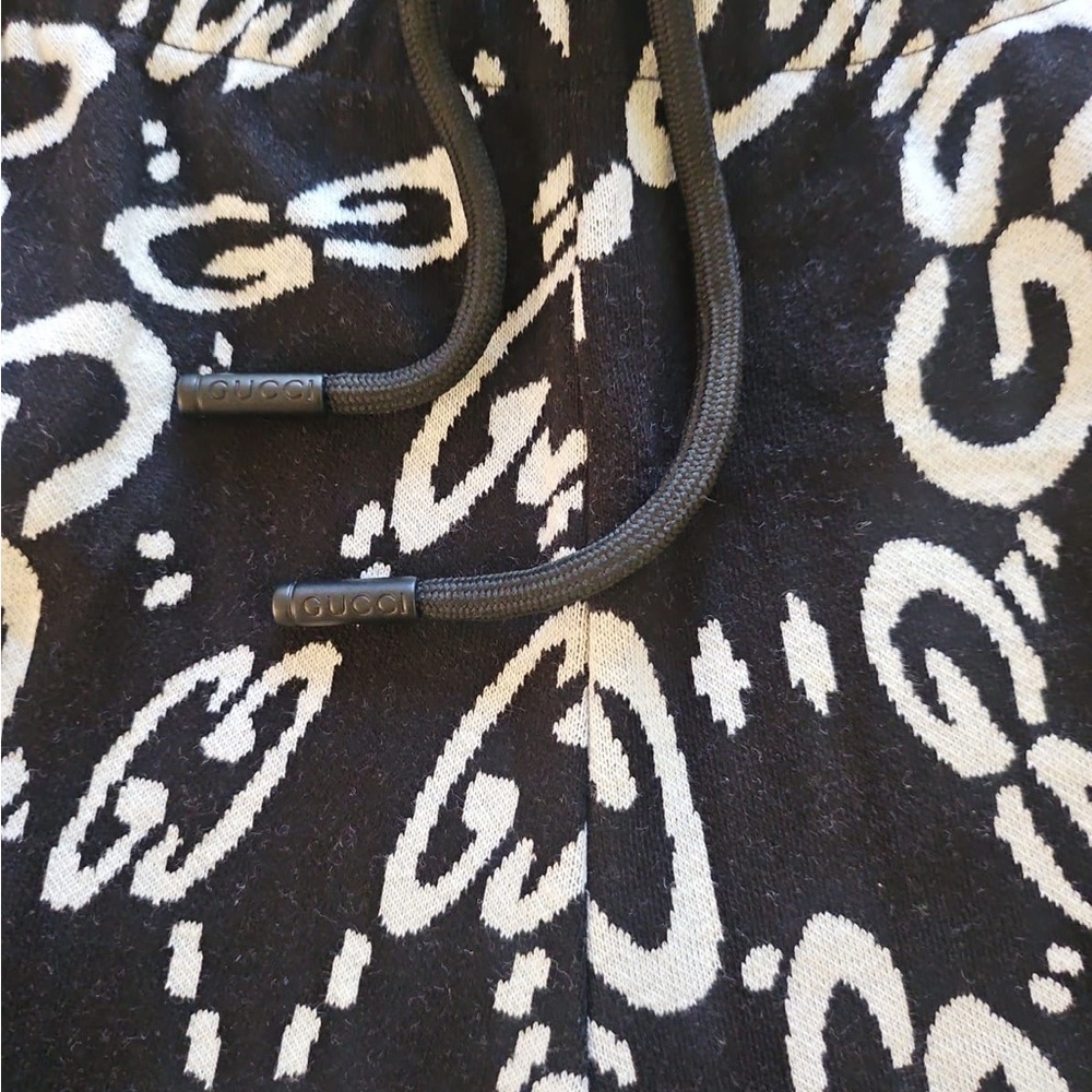 Men’s Gucci Black and White Logo Set - Picture 9 of 12